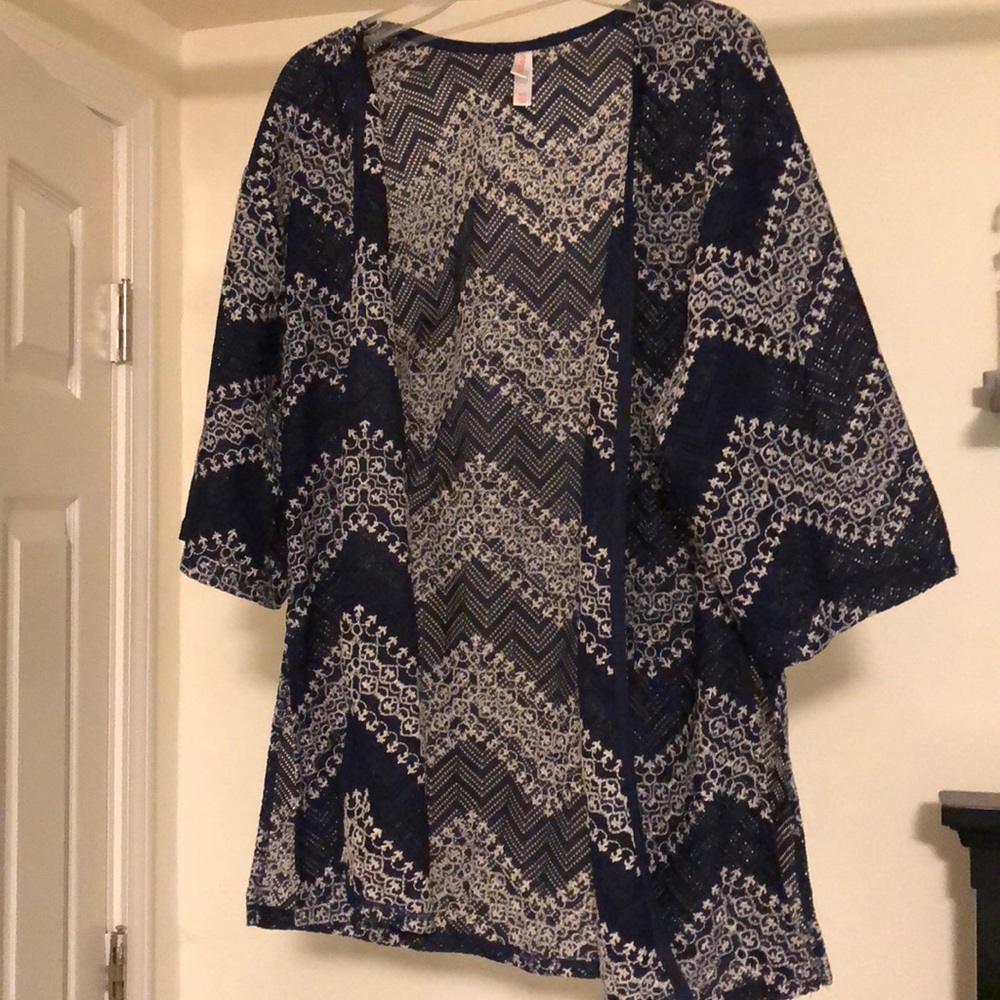 Short sleeve cover up